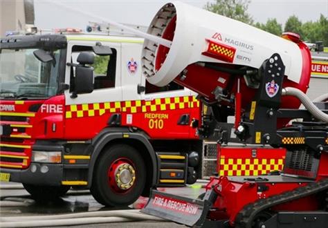 استفاده از ربات آتش نشان در استرالیا+عکس 