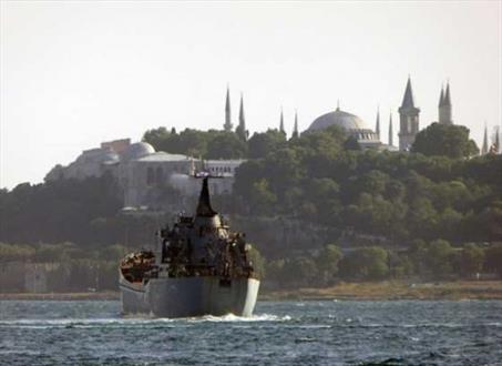 کشتی جنگی "ساراتوف" در "سواحل سوریه" به دنبال چیست؟ + تصاویر