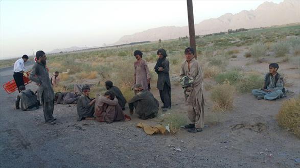 قاچاق انسان در محورهاي مواصلاتي سيستان و بلوچستان بازهم حادثه آفرید/ کشته و مجروح شدن ۲۳ نفر + تصاوير