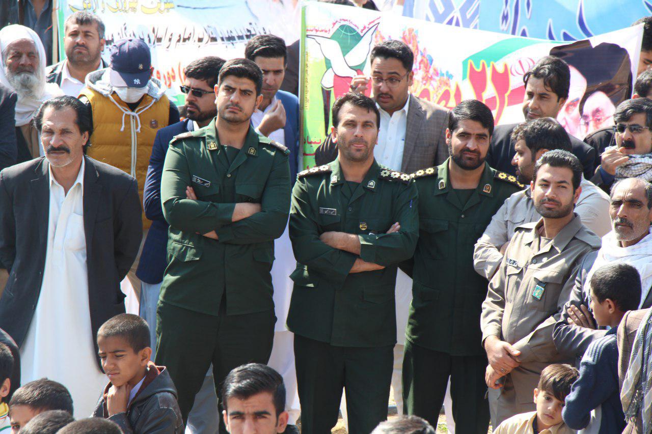 گزارش تصویری/ حضور گسترده و دشمن شکن مردم شهرستان خاش در راهپیمایی 22 بهمن