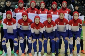 ایران بازیکنانی جنگنده و سرعتی دارد/نمی‌دانم چه رازی در حجاب بود که در بازی دوم پیروز شدیم