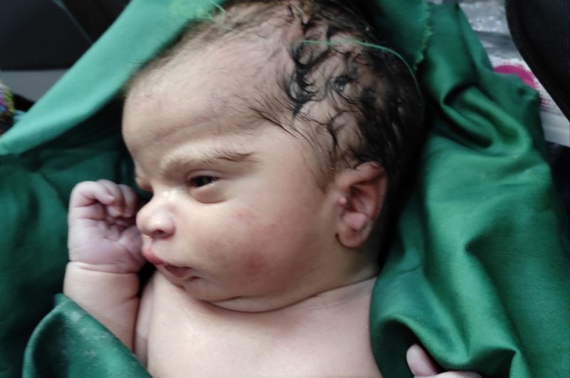سلام به زندگی نوزاد عجول در آمبولانس