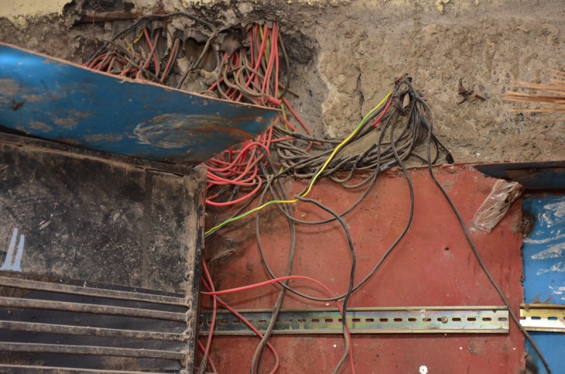 سرقت شبکه علت قطع برق روستای هیتکر ایرندگان بود