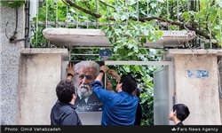 پدر شعر انقلاب بر دوش رهروانش تشییع می‌شود