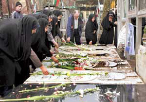 قاضی دستور بهسازی قبور شهدا را صادر کرد/ توکلی: از خانواده شهدا رضایت گرفتیم 