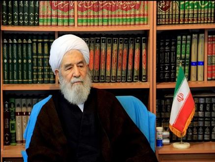 مسئولان در برخورد با منافقان امام (ره)را الگو قرار دهند/آیت الله خامنه ای، خلف صالح امام خمینی(ره)