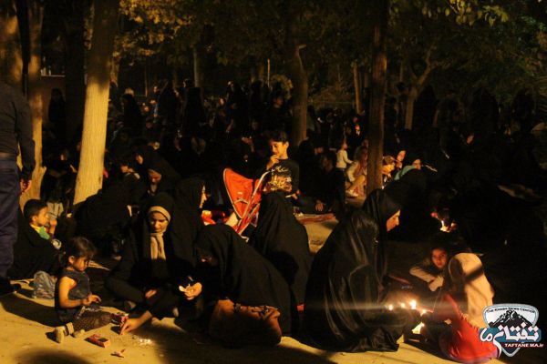 مراسم شام غریبان حسيني در خاش/ گزارش تصویری