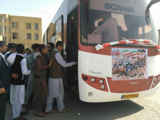 گزارش تصویری/ اعزام ۱۲۰ دانش آموز بسيجي شهرستان خاش به اردوي راهيان نور