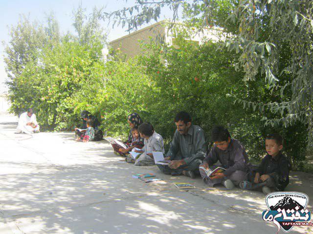 گزارش تصویری از کتابخانه‌ میوه ای روستای سنگان/ كتاب بخوانيد و ميوه بخوريد