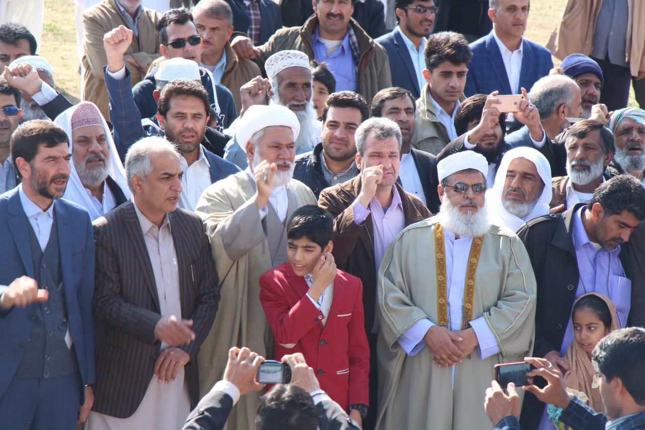 گزارش تصویری/ حضور گسترده و دشمن شکن مردم شهرستان خاش در راهپیمایی 22 بهمن