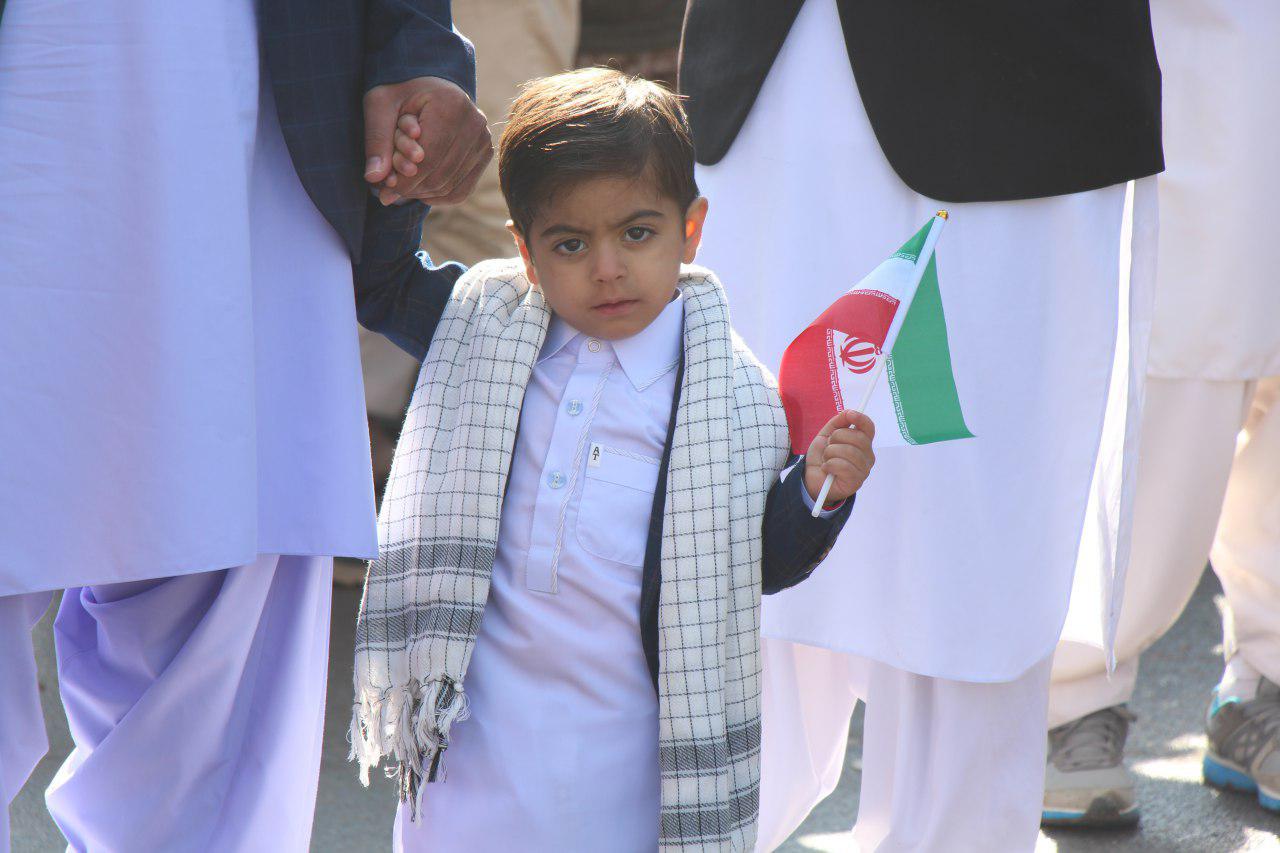 گزارش تصویری/ حضور گسترده و دشمن شکن مردم شهرستان خاش در راهپیمایی 22 بهمن