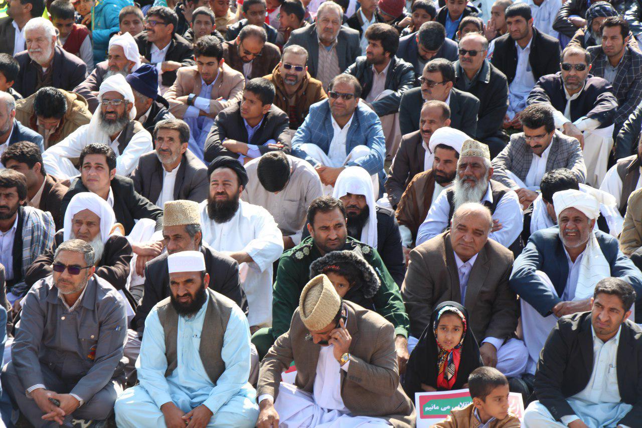 گزارش تصویری/ حضور گسترده و دشمن شکن مردم شهرستان خاش در راهپیمایی 22 بهمن