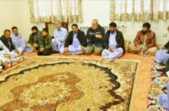 دیدار و نشست صمیمی فرماندار با جمعی از ریش سفیدان و معتمدین درخاش