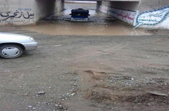 آسفالت پل زیر گذر به منازل ۶۱ واحد در برنامه شهرداری