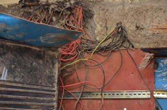 سرقت شبکه علت قطع برق روستای هیتکر ایرندگان بود
