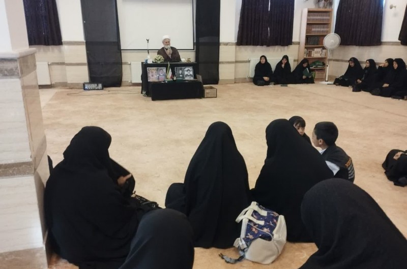 مراسمی یاد بودی در حوزه علمیه الزهرا (ع) خاش برگزار شد