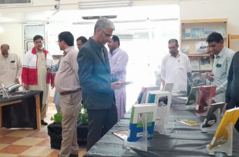 نمایشگاه کتاب دفاع مقدس در خاش دایر شد