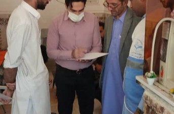 جمع‌آوری ۷۰ بسته مواد دخانی و معرفی ۳ واحد صنفی متخلف به مراجع قضایی در خاش