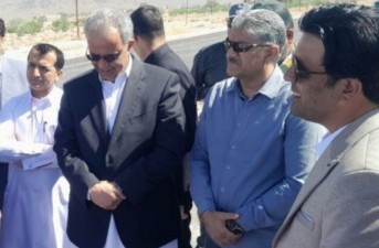 راه گوهرکوه به بزمان شهریورماه سال آینده به بهره‌برداری می‌رسد.