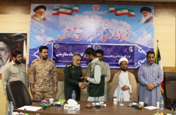کلنگ‌زنی دو طرح مسکن و برپایی نمایشگاه اقتصاد مقاومتی
