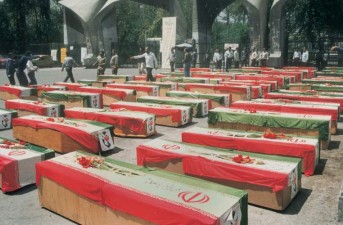 به‌نظام جمهوری اسلامی وفادار باشید