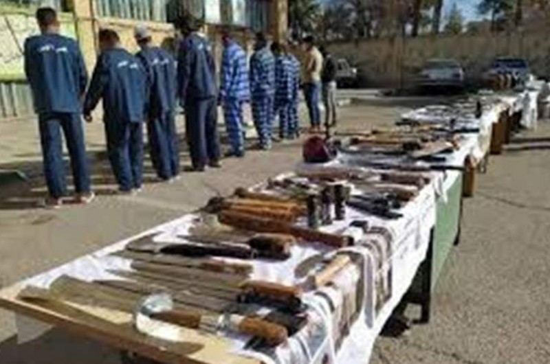 دستگیری ۱۱۹ تبعه غیرمجاز و کشف سلاح خاش