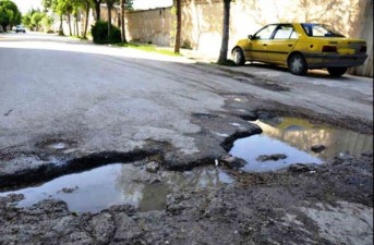 بیش از ۵۰ درصد معابر آسفالته خاش فرسوده است