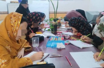 دومین جلسه از کارگاه کتاب‌خوانی «باغ بیدار»  در مؤسسه دارالاکرام شعبه خاش برگزار شد.