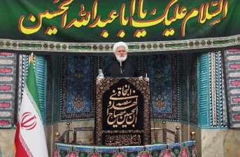 امام‌جمعه خاش بر وحدت، ولایت و اقتصاد مقاومتی تأکید کرد