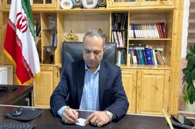 دعوت فرماندار زهک از تجار برای واردات نهاده
