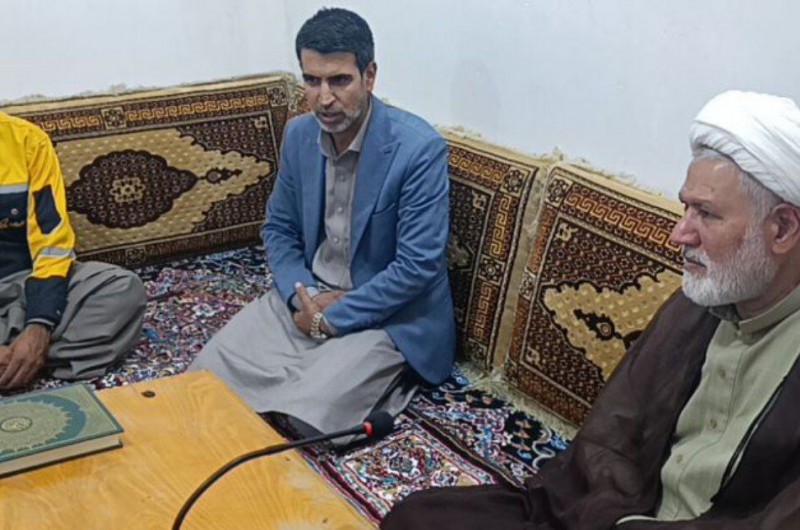 توسعه پست روستایی در اولویت باشد