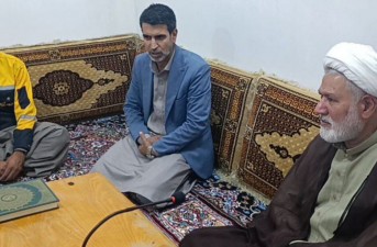 توسعه پست روستایی در اولویت باشد