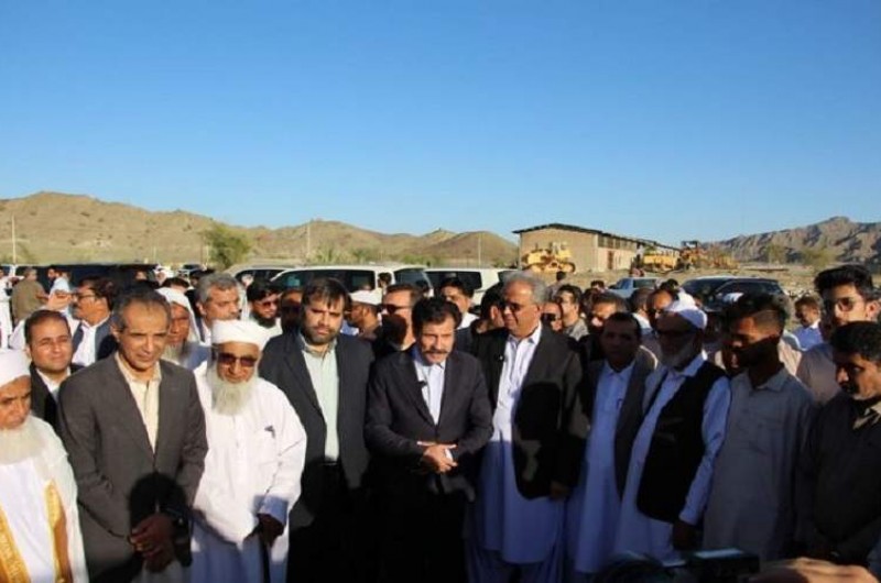 آغاز عملیات ساخت ۱۳۰۰ کلاس درس در سیستان‌وبلوچستان