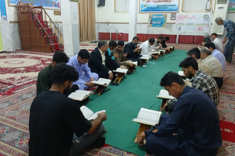 محفل انس با قرآن در گرامیداشت شهدای جنگ۱۲روزه