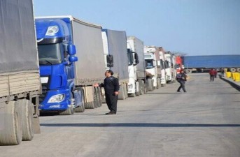 کالاهای اساسی از مرزهای سیستان‌وبلوچستان وارد شد