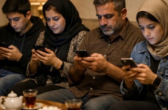 از دورهمی تا دایرکت؛ تغییر چهره روابط در عصر تلفن همراه