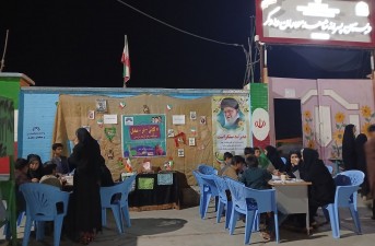 اهدای لوازم‌التحریر به دانش‌آموزان خاش