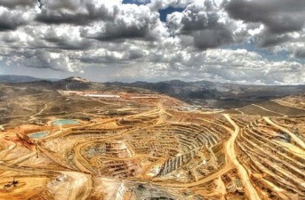 توسعه معادن نیازمند رعایت دقیق حقوق مردم