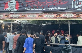 حضور یکپارچه خاشی‌ها در مشهد؛ تجلی وحدت شیعه و سنی در سوگ رهبر شهید